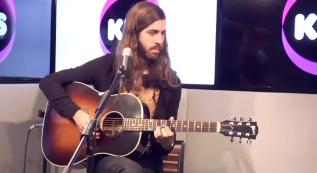 Radioactive acoustic+ link