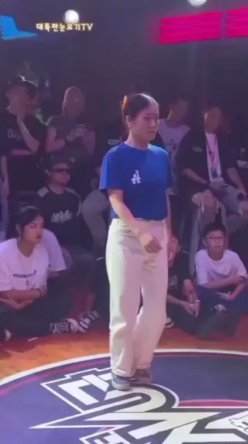 Robot dance moves 