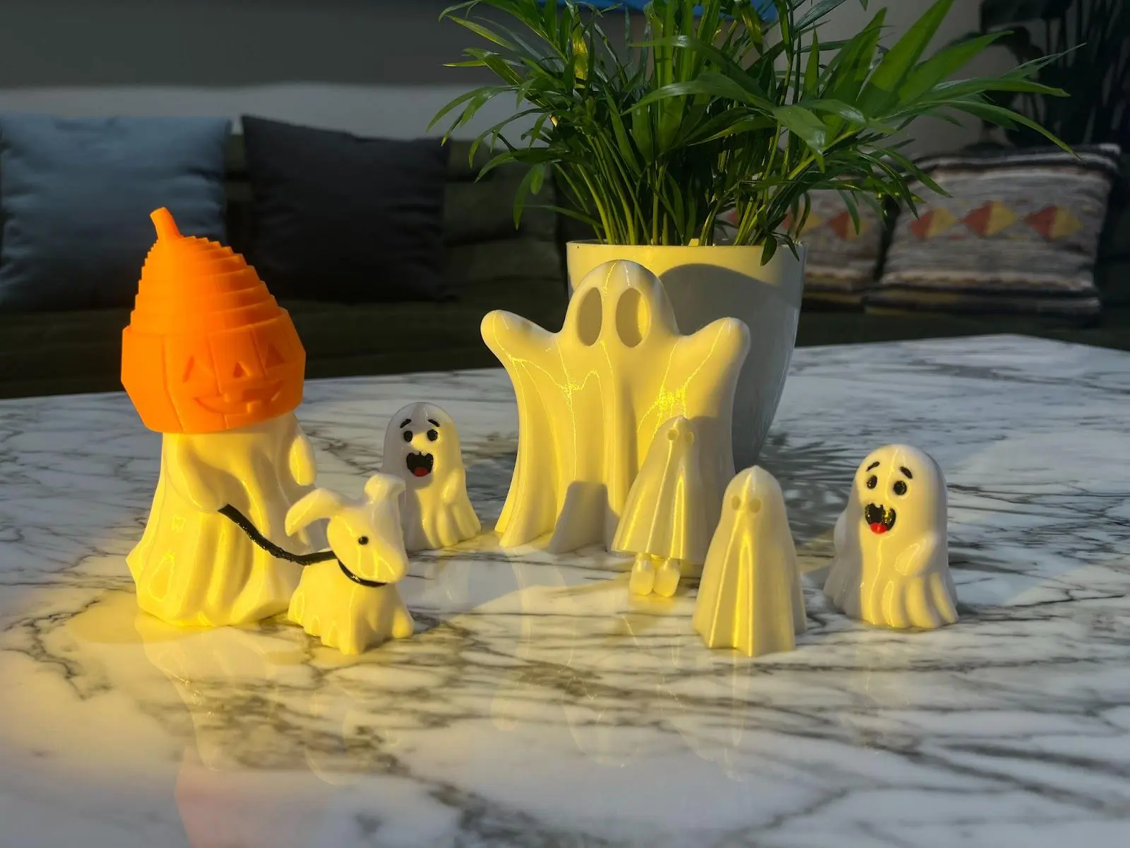 Say hello to the ghost fam! Small table decors printed by kobra 3 combo ...
