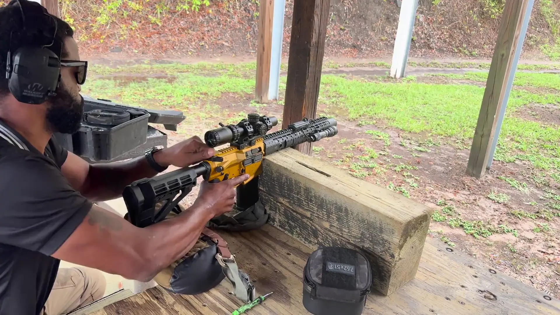 SLR color inspired 12.5" AR-10 SD pistol build test firing