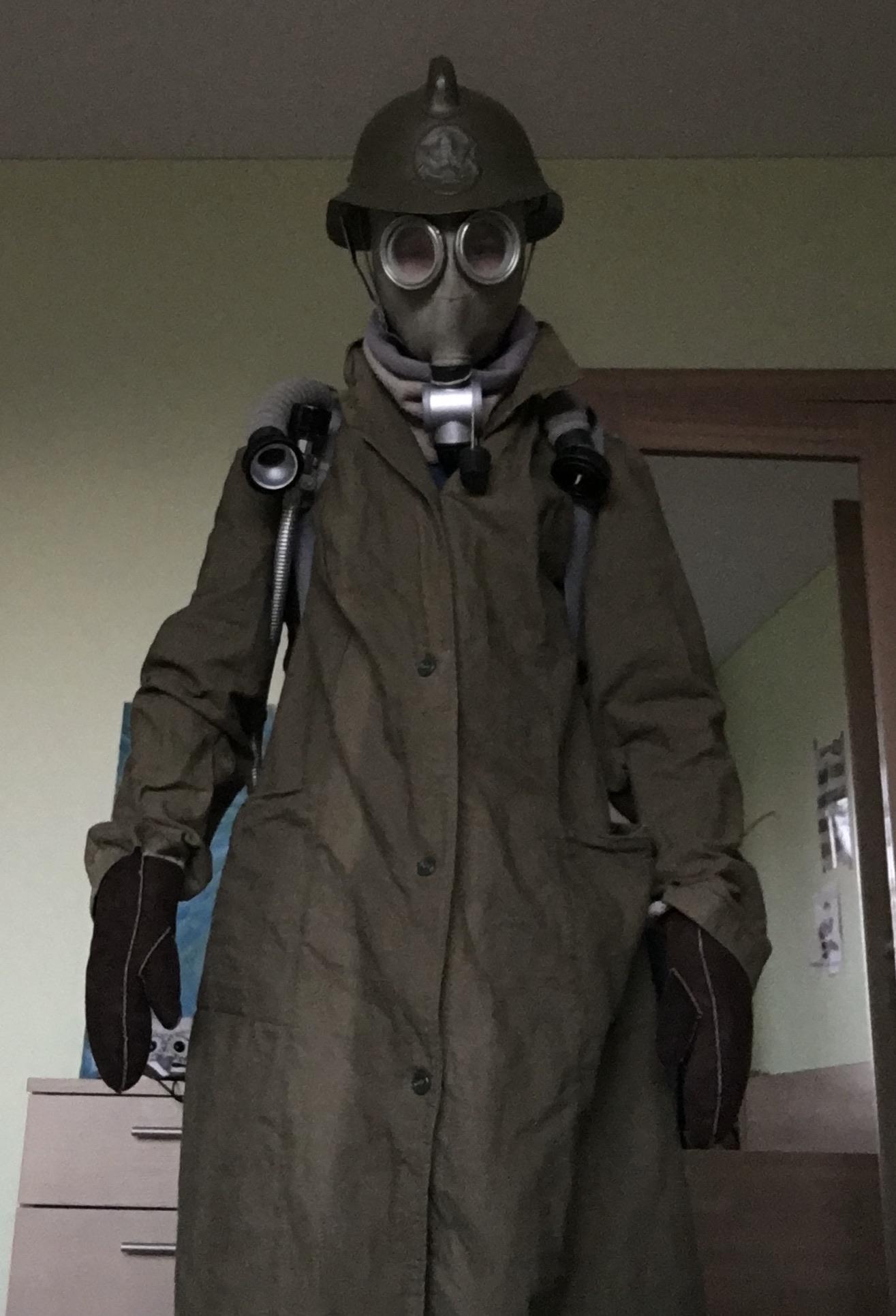 Soviet firefighter outfit with KIP-8 rebreather, not very accurate but ...