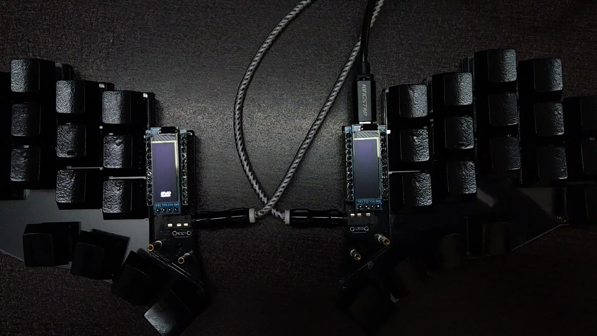 The Bouncing DVD Logo in QMK