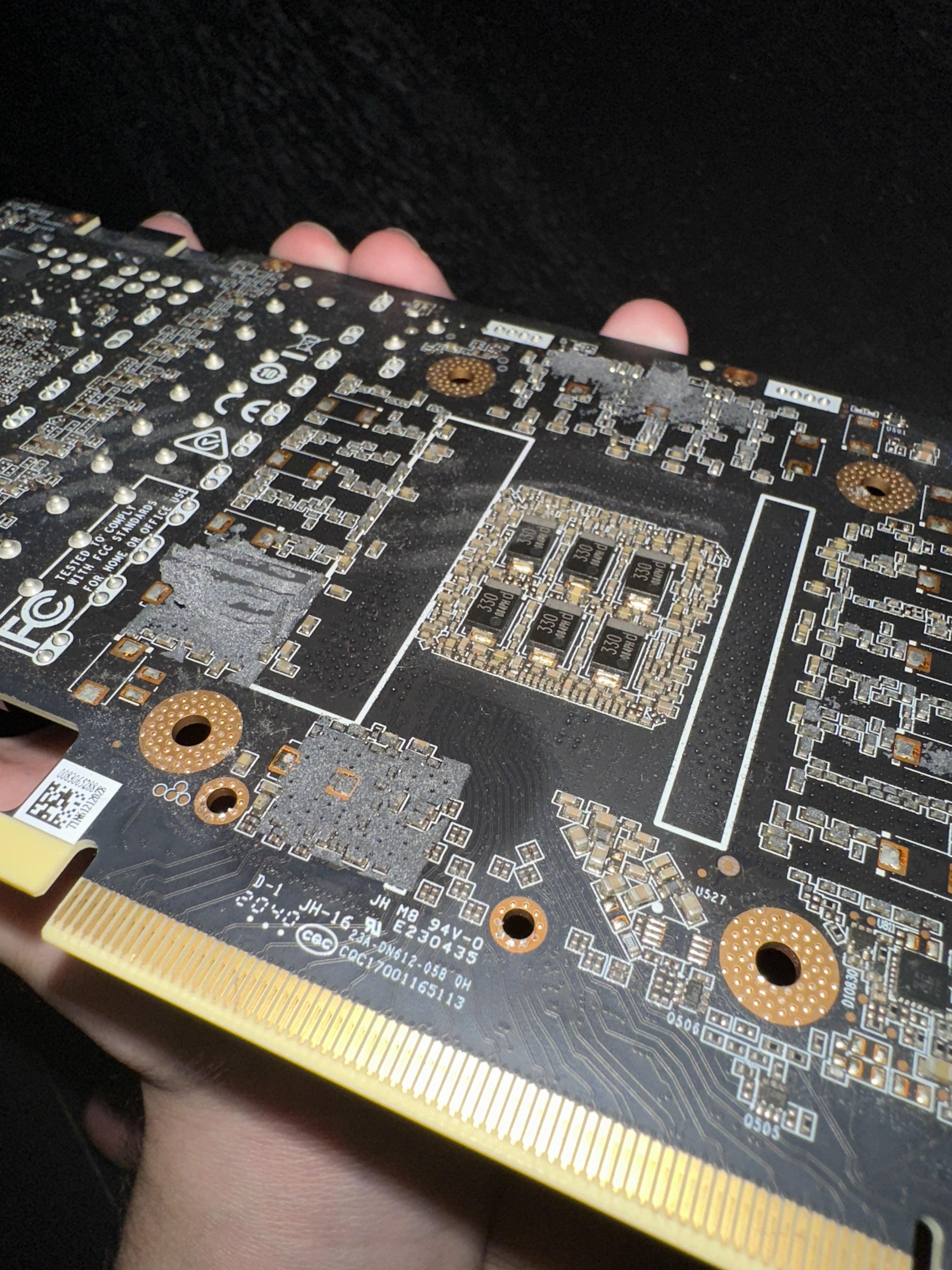 Thermal pads on GPU ripped apart when disassembling backplate | Scrolller