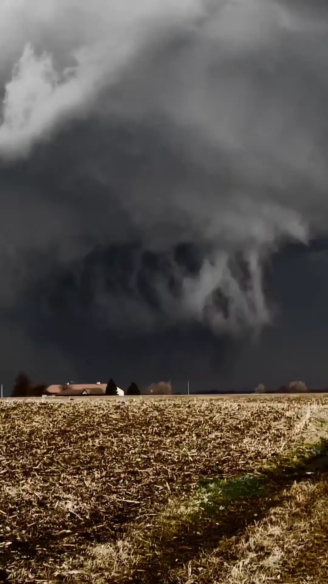 Tornadoes are terrifying 