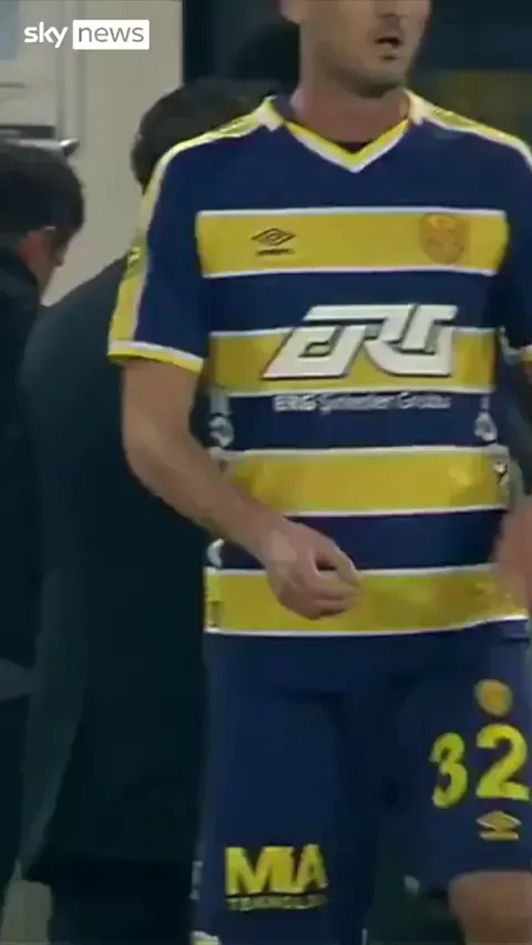 Turkish Football club president punches referee in the face after his team conceded a late penalty 