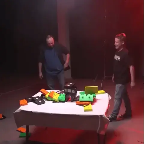 Two gifs for the spectrum of feelings at the end of a match of Junka (check comments)