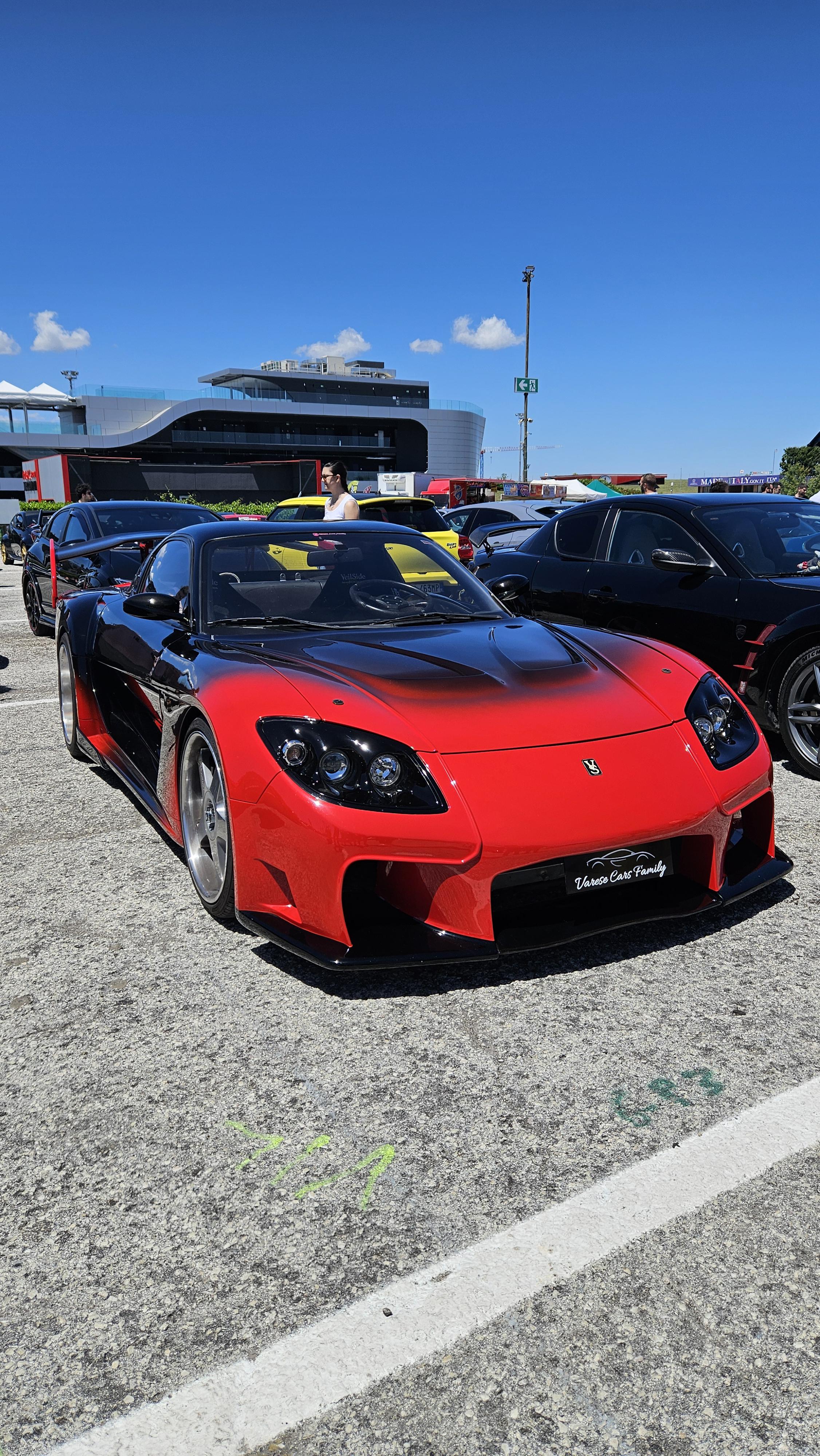 VeilSide RX-7 30th Anniversary [2252x4000] | Scrolller