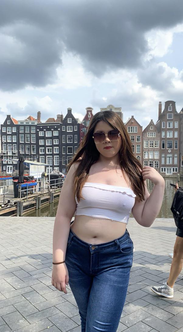 First time going braless for vacation 🥰