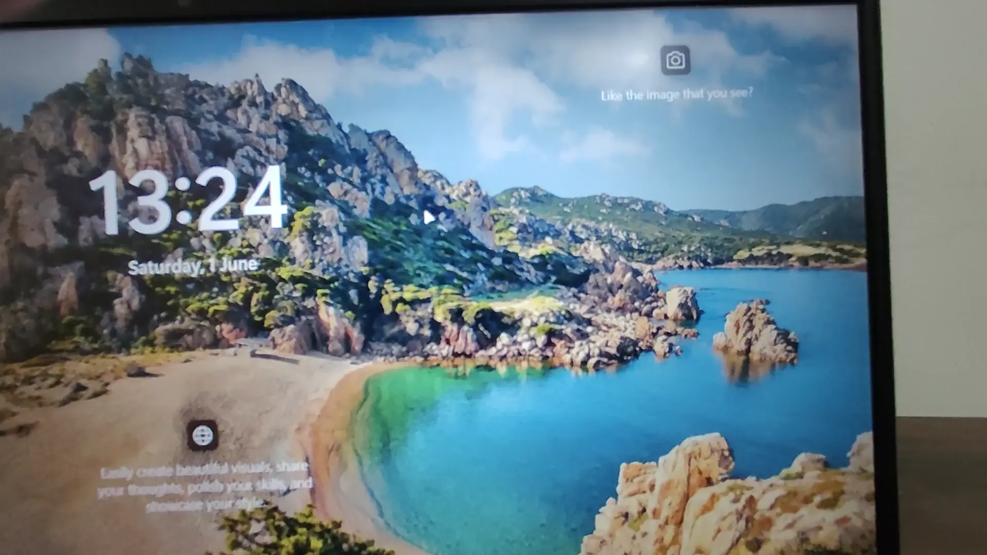 WEIRD BOX SHADOW ON LOCKSCREEN 