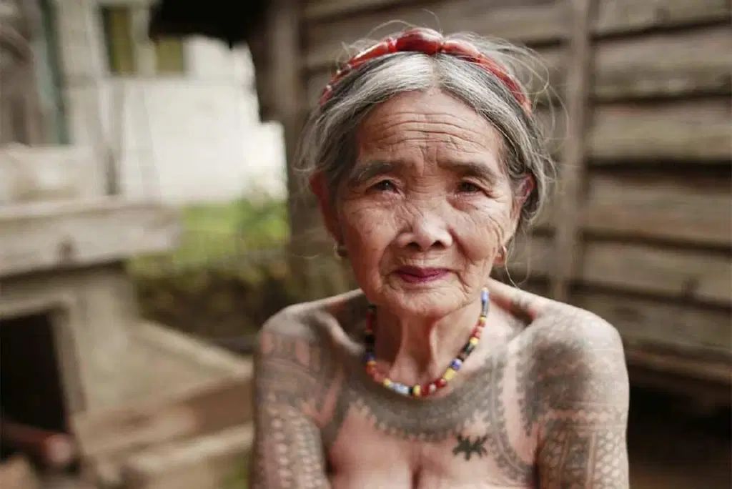 whang-od-oggay-103-year-old-filipino-tattoo-artist-the-philippines