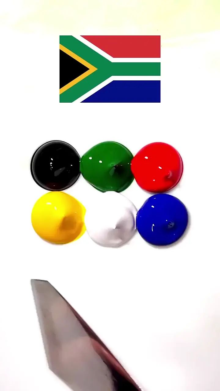 What do mixed flag colors make?
