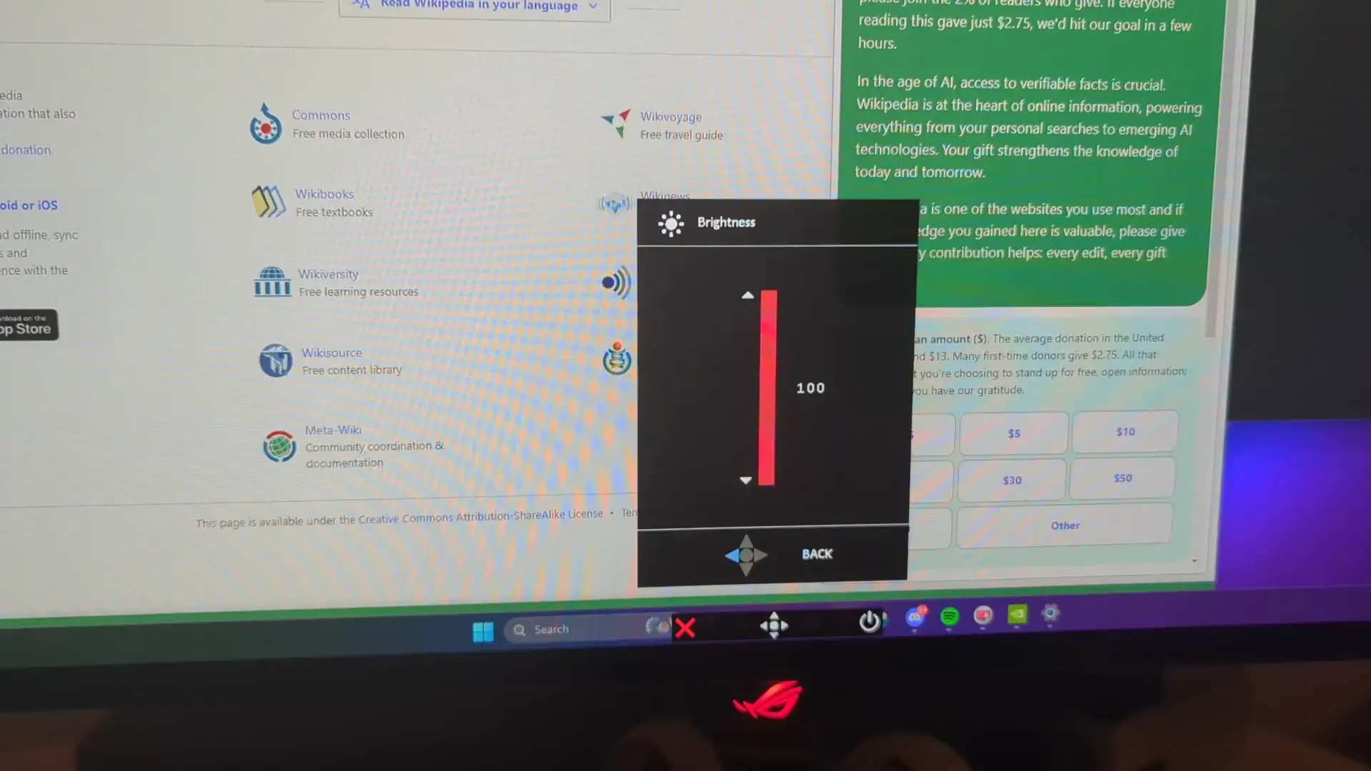 What's causing my OLED monitor to dim ?