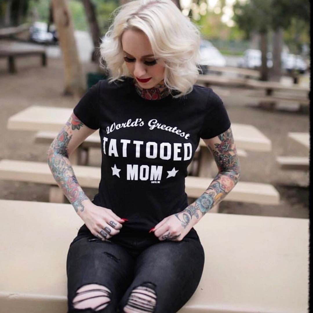Worlds Greatest Tattooed Mom X Post R Girlsinrippeddenim Scrolller