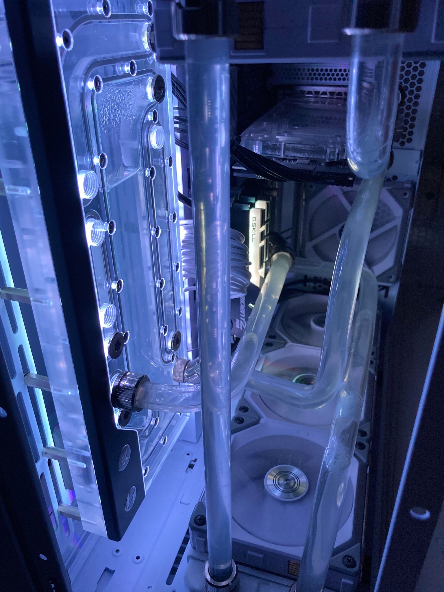 How to get rid of large amounts of air in hardtubes?