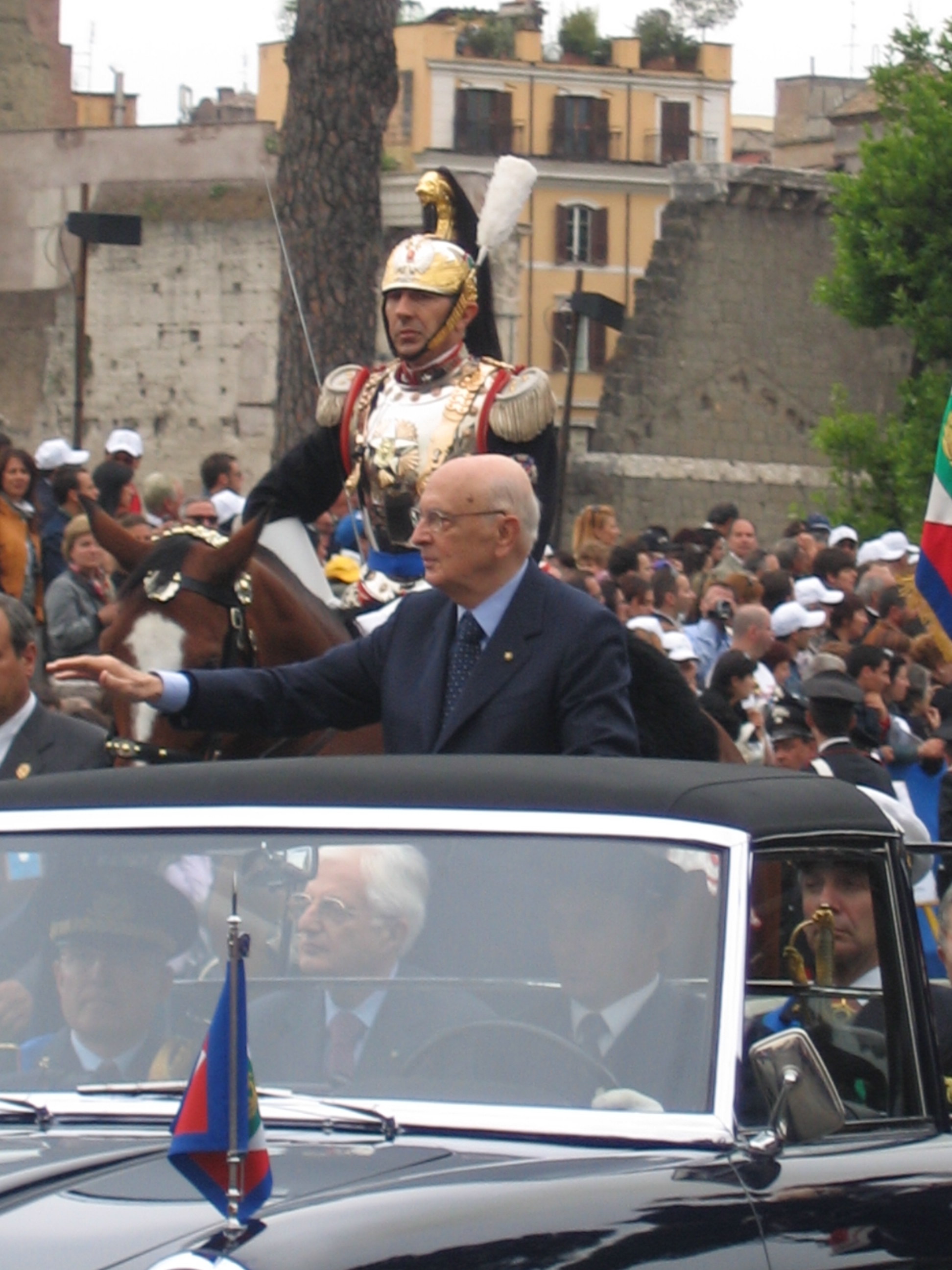 Napolitano attending to the Army Parade of the Republic Day, 2 June 2006.