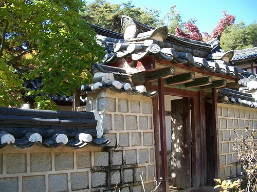 Dosan Seowan -- student dormitories