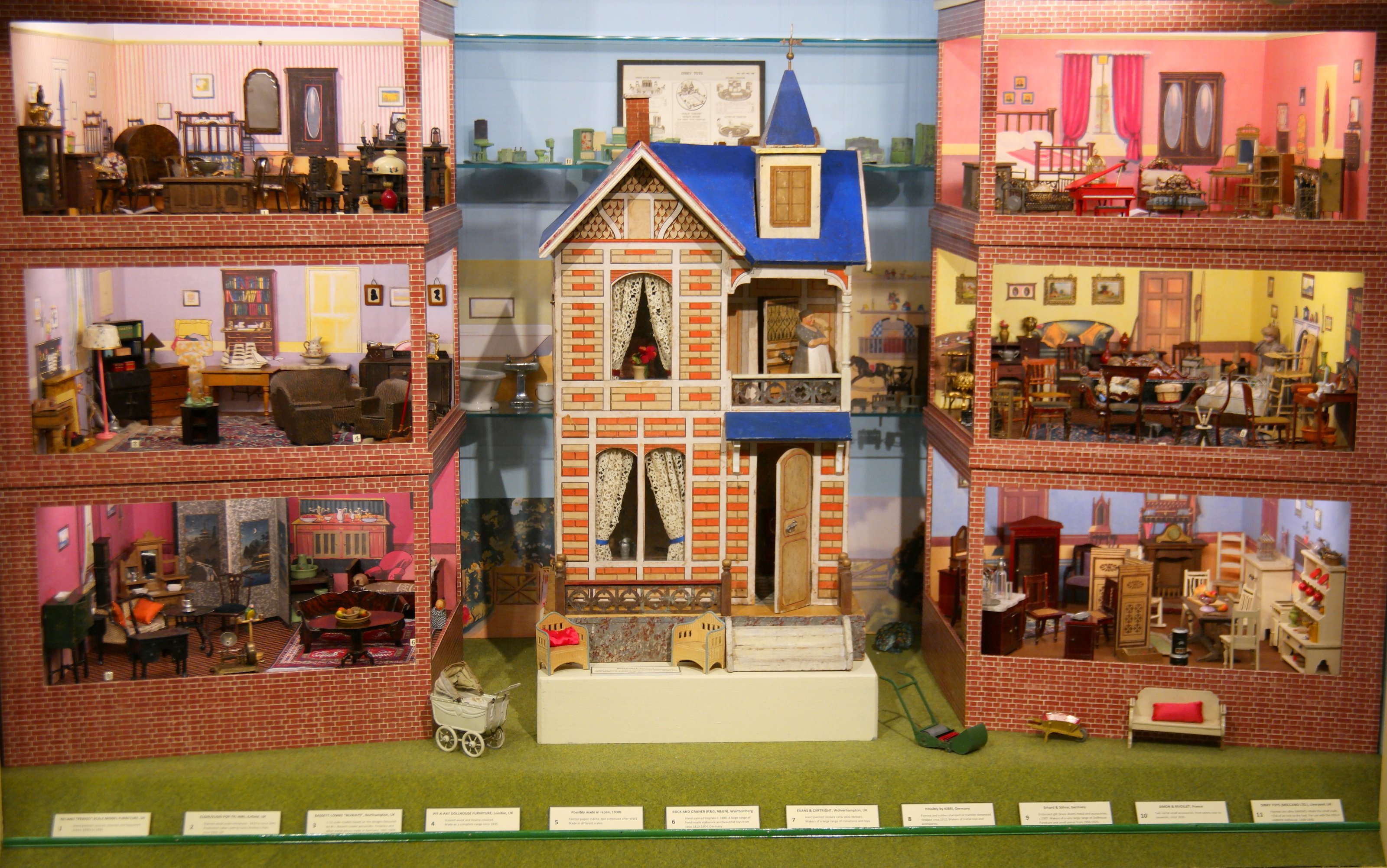 Moritz Gottschalk dollhouse and dollhouse miniatures, 2016