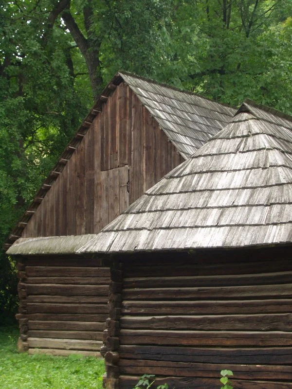 A shake roof in Romania