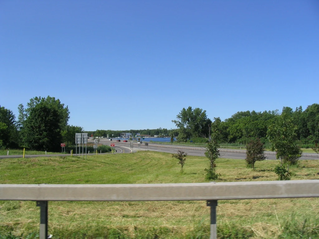 Interstate 81 cutting through Brewerton near Oneida Lake