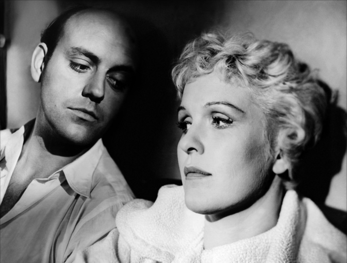 Dahlbeck and Ulf Palme in the film Dreams (1955)